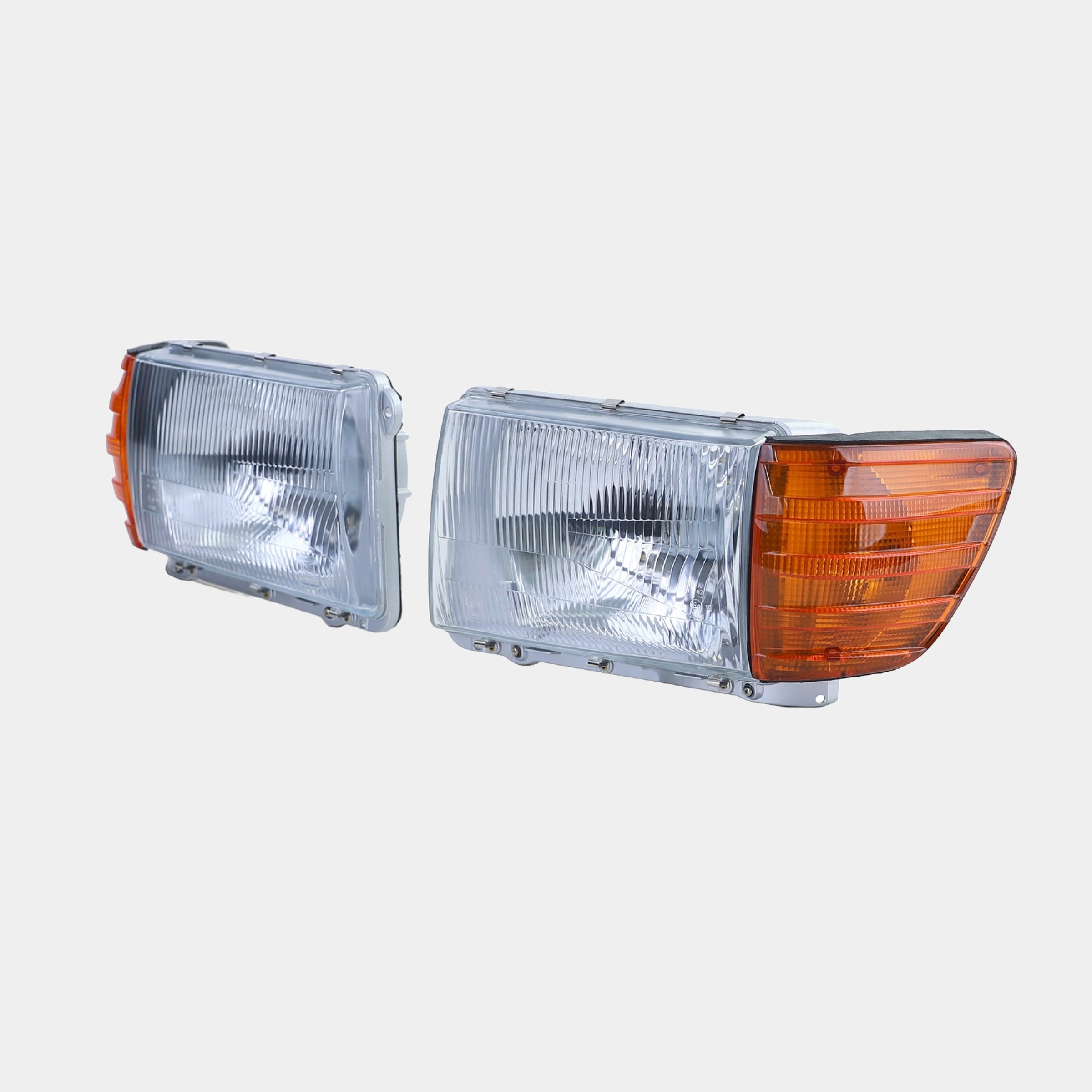RHD Scheinwerfer Satz, mit Verstellung, 5-poliger Anschlussstecker, orangene Blinker