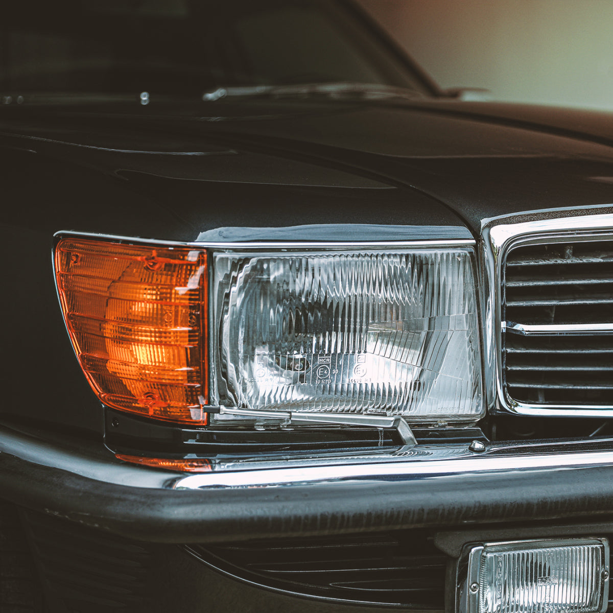 Der Mercedes R107: Ein Klassiker mit Stil und Eleganz